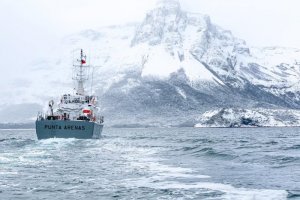 Lancha de Servicio General "Punta Arenas" cumplió 19 años de servicio en la Armada