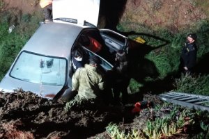 Personal de la Fuerza de Tarea de Valparaíso auxilió a personas víctimas de accidente automovilístico en Rotonda El Salto
