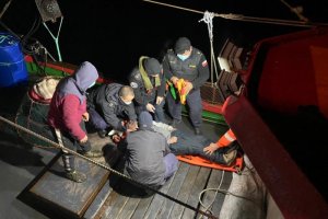 Armada de Chile efectuó operativo de Evacuación Médica de tripulante pesquero desde Puerto Harris