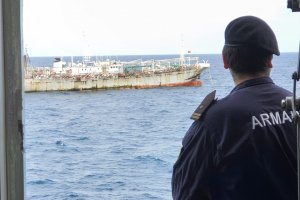 Concluye tránsito de la flota pesquera internacional por el Estrecho de Magallanes