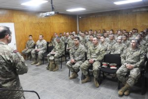 Comandante General del Cuerpo de Infantería de Marina se reunió con Grumetes IM que comenzaron curso básico anfibio