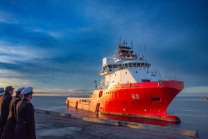 La Tercera Zona Naval refuerza su presencia en aguas australes con la incorporación del Remolcador Antártico "Lientur"