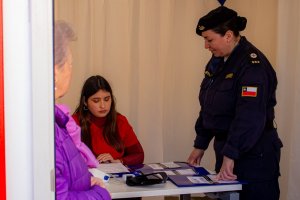 Armada de Chile, Fundación Acrux y Servicio de Salud realizan operativo médico en comunas afectadas por el incendio