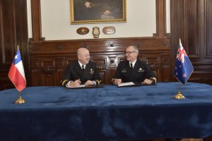 En Valparaíso terminó la VI reunión de Estados Mayores entre la Real Armada de Nueva Zelanda y la Armada de Chile